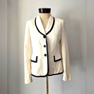 JONES NEW YORK Cream Blazer with Black Trim. Size 4